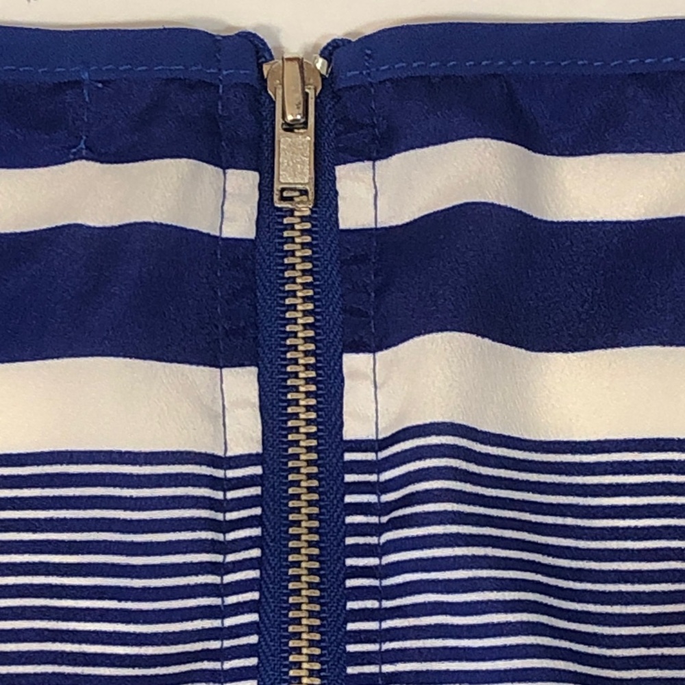 Olivia Moon Striped Navy and White Women's Sleeveless Blouse Top - Picture 9 of 9